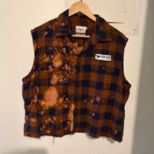 Brooke Lee distressed cut off button down